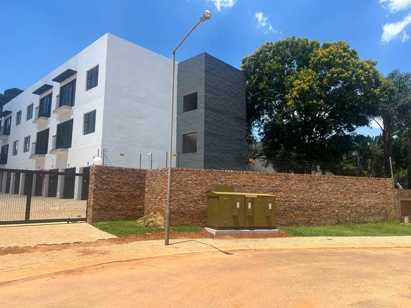 To Let 2 Bedroom Property for Rent in Faerie Glen Gauteng