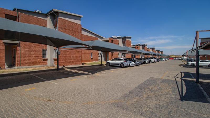 2 Bedroom Property for Sale in Esther Park Gauteng