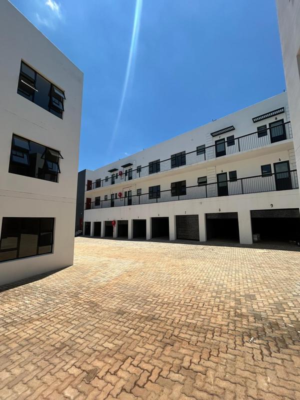 2 Bedroom Property for Sale in Faerie Glen Gauteng