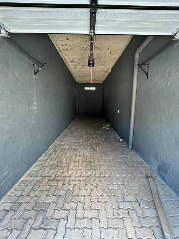 2 Bedroom Property for Sale in Faerie Glen Gauteng