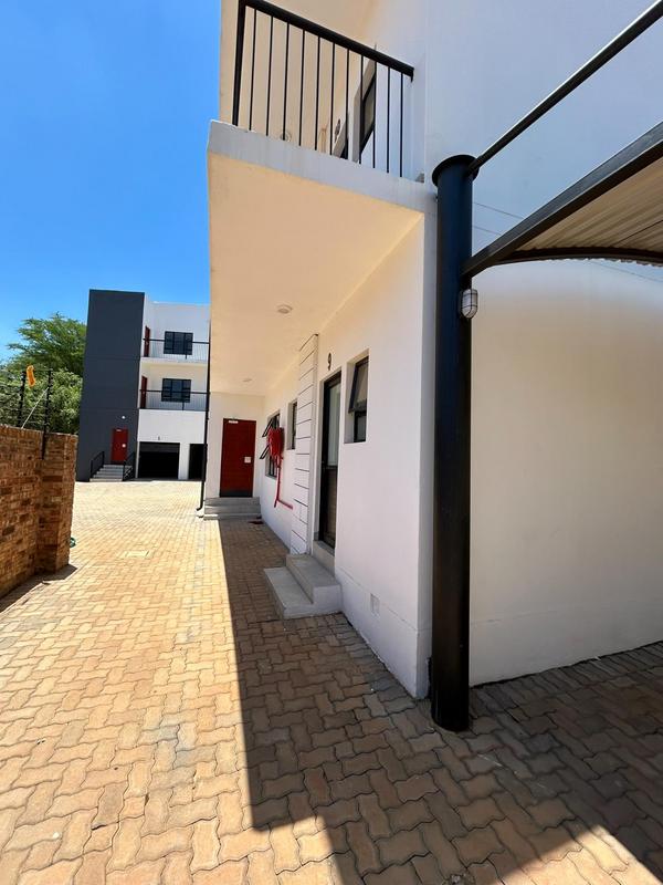 2 Bedroom Property for Sale in Faerie Glen Gauteng