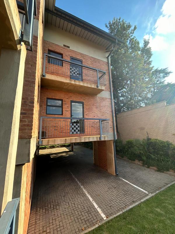 8 Bedroom Property for Sale in Hatfield Gauteng