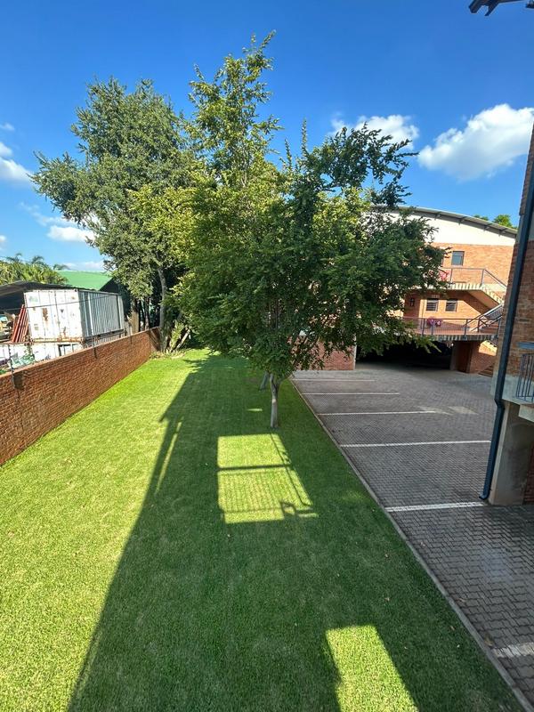 8 Bedroom Property for Sale in Hatfield Gauteng