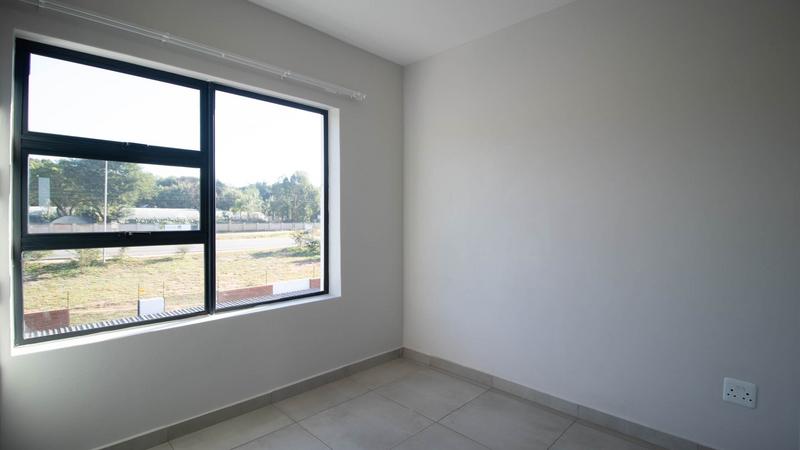 2 Bedroom Property for Sale in Silver Lakes Gauteng