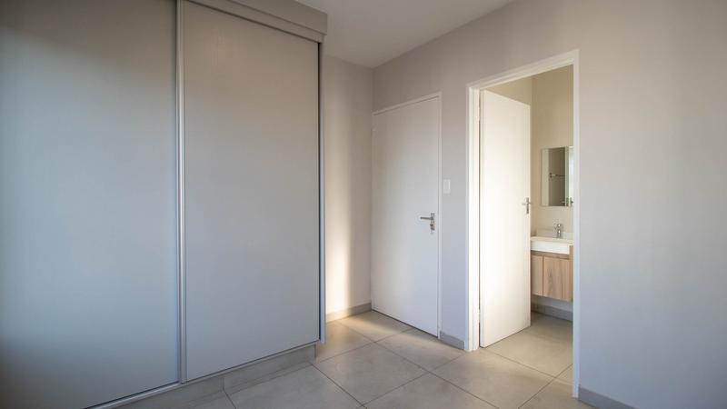 2 Bedroom Property for Sale in Silver Lakes Gauteng