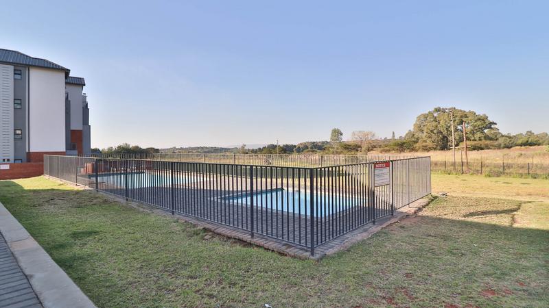 2 Bedroom Property for Sale in Silver Lakes Gauteng