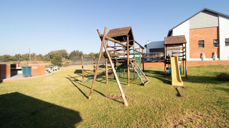 3 Bedroom Property for Sale in Silver Lakes Gauteng