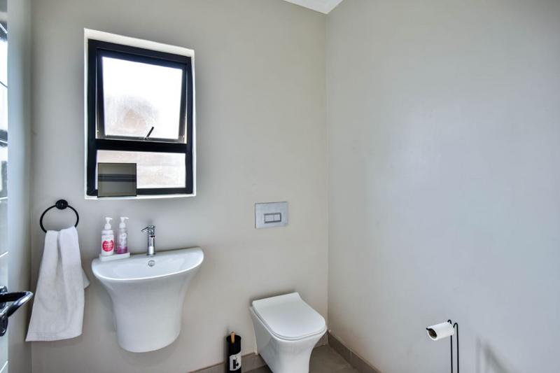 6 Bedroom Property for Sale in Savannah Country Estate Gauteng