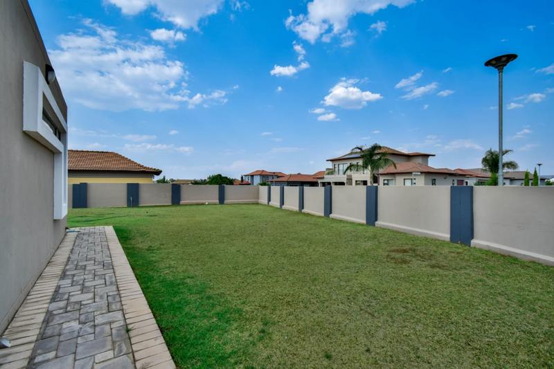 6 Bedroom Property for Sale in Savannah Country Estate Gauteng