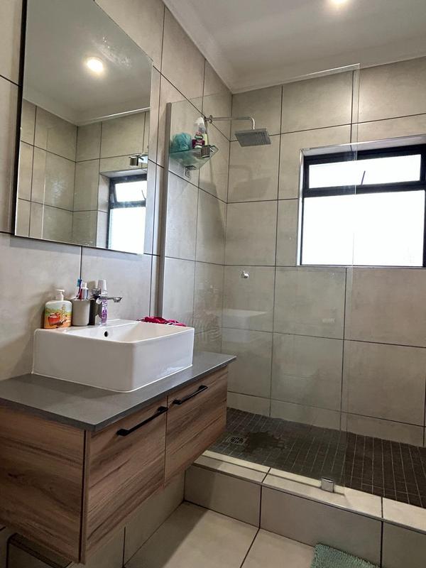 2 Bedroom Property for Sale in Six Fountains Residential Estate Gauteng