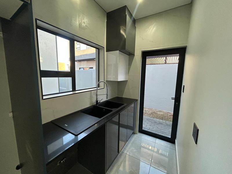 4 Bedroom Property for Sale in Six Fountains Residential Estate Gauteng