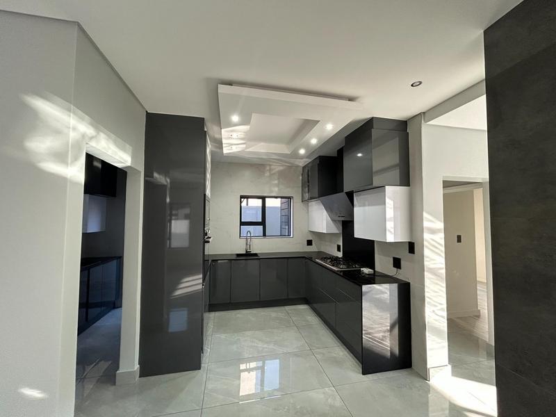 4 Bedroom Property for Sale in Six Fountains Residential Estate Gauteng