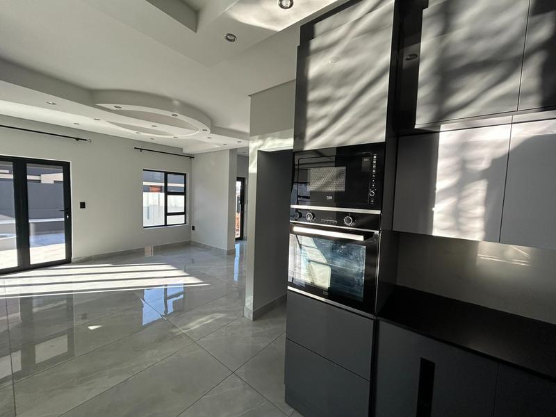 4 Bedroom Property for Sale in Six Fountains Residential Estate Gauteng