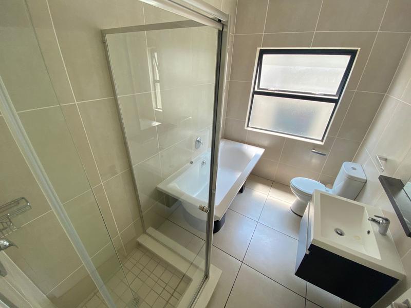 2 Bedroom Property for Sale in Dainfern Gauteng