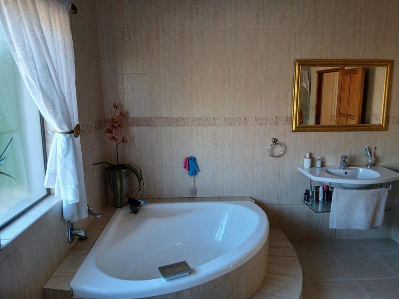 3 Bedroom Property for Sale in Midlands Estate Gauteng