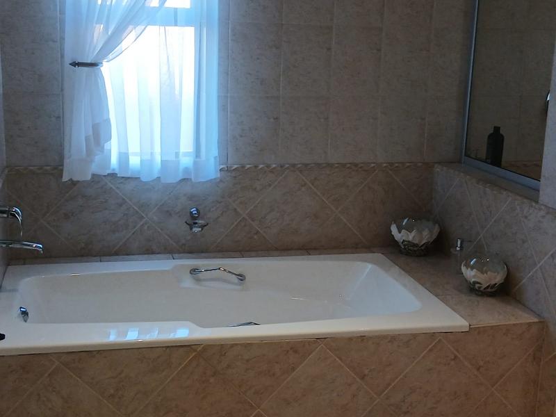 3 Bedroom Property for Sale in Midlands Estate Gauteng
