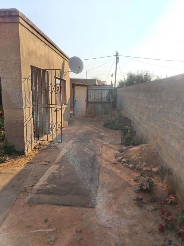 3 Bedroom Property for Sale in Bram Fischerville Gauteng