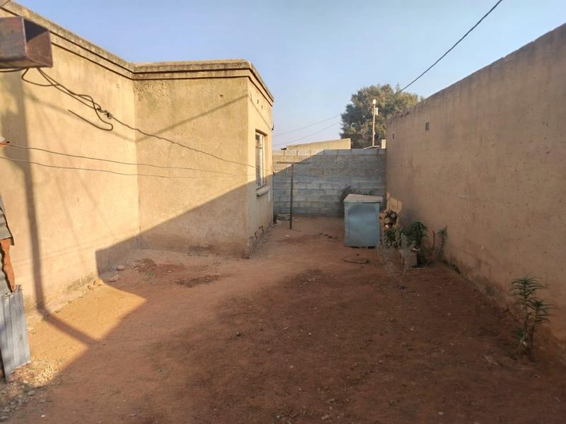 3 Bedroom Property for Sale in Bram Fischerville Gauteng