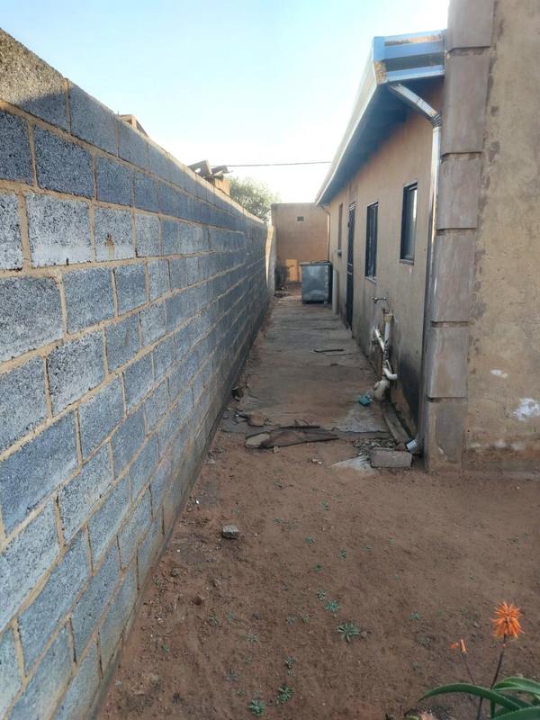 3 Bedroom Property for Sale in Bram Fischerville Gauteng