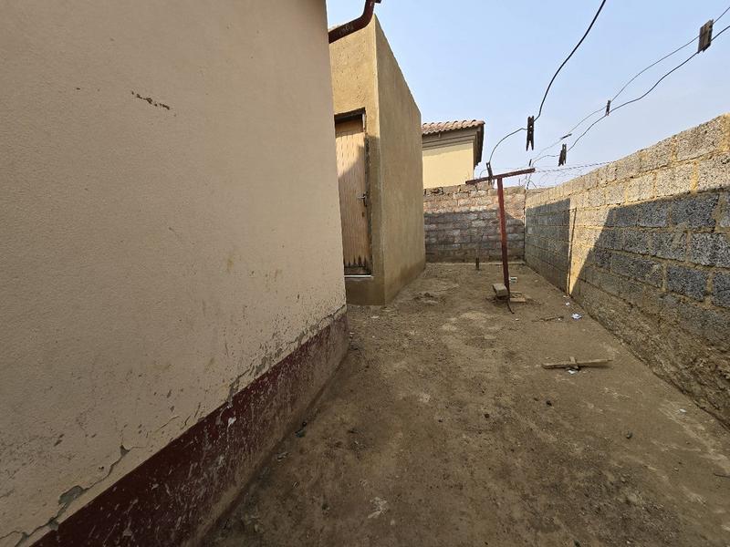 3 Bedroom Property for Sale in Bram Fischerville Gauteng