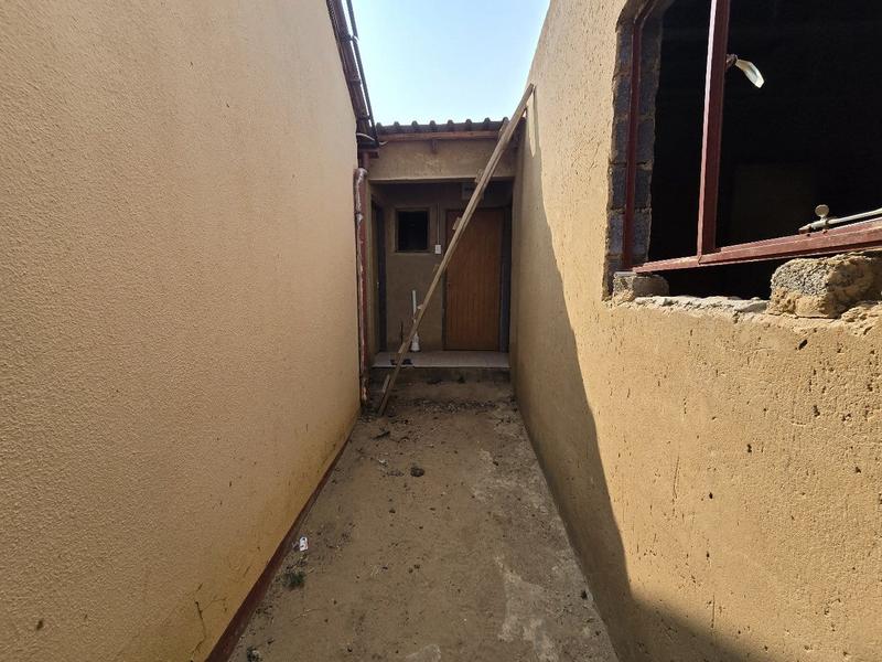 3 Bedroom Property for Sale in Bram Fischerville Gauteng