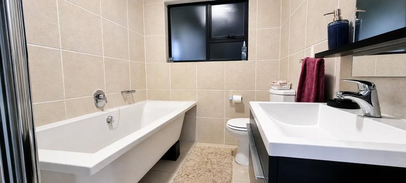2 Bedroom Property for Sale in Gleneagles Gauteng