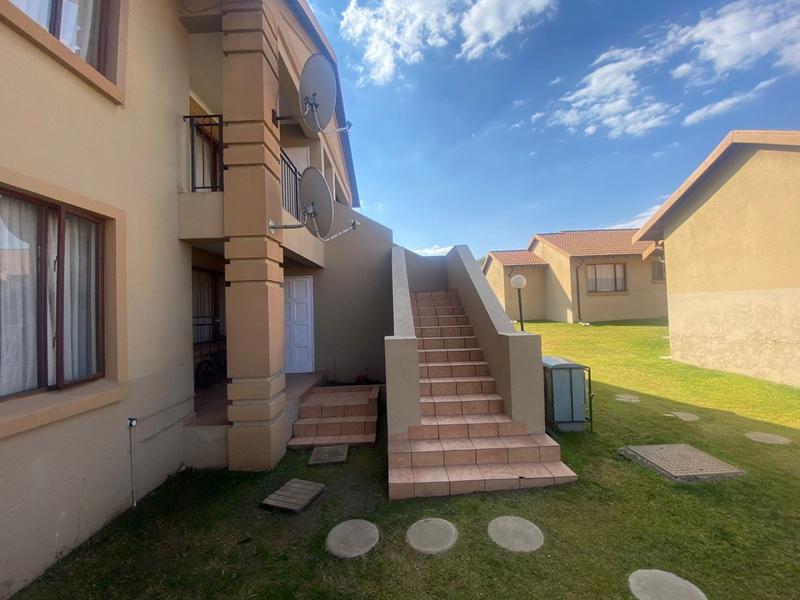 2 Bedroom Property for Sale in Meredale Gauteng