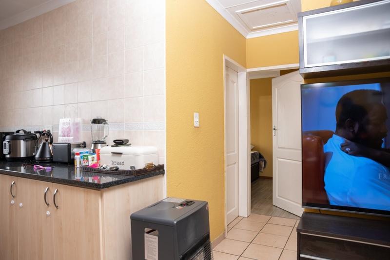 2 Bedroom Property for Sale in Meredale Gauteng