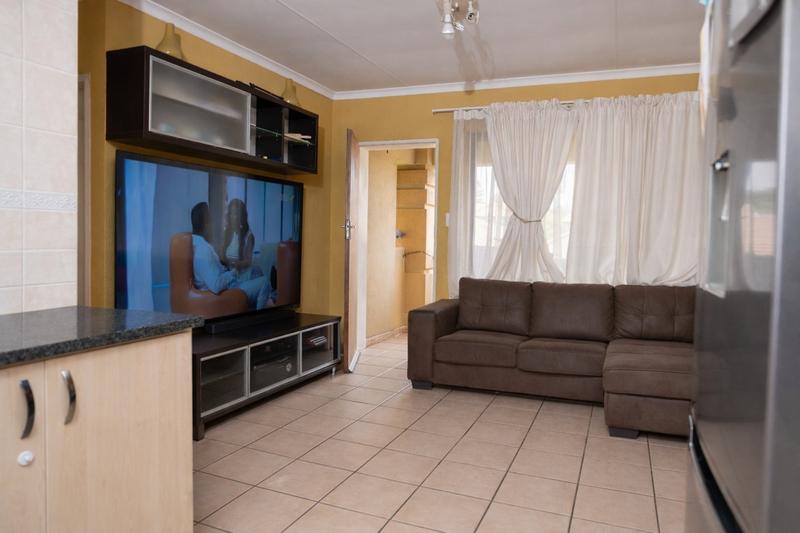 2 Bedroom Property for Sale in Meredale Gauteng