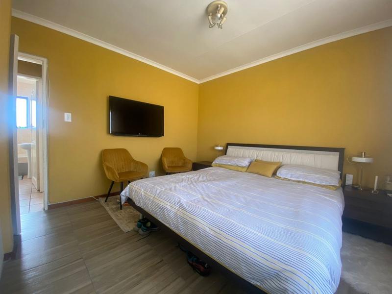 2 Bedroom Property for Sale in Meredale Gauteng