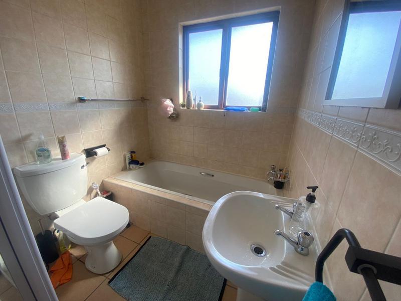 2 Bedroom Property for Sale in Meredale Gauteng