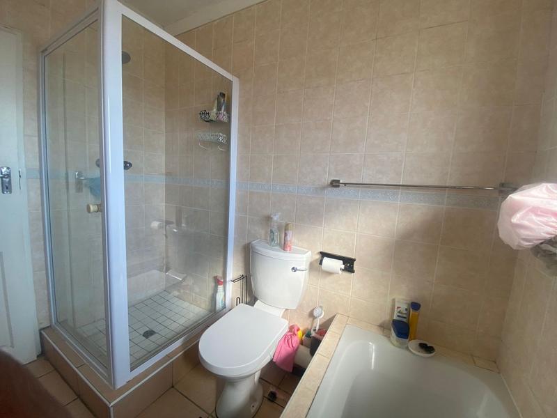 2 Bedroom Property for Sale in Meredale Gauteng