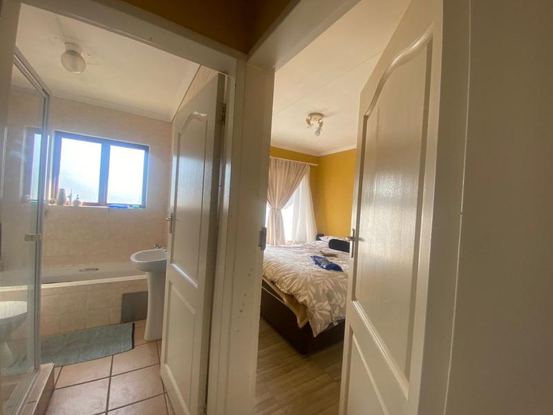 2 Bedroom Property for Sale in Meredale Gauteng