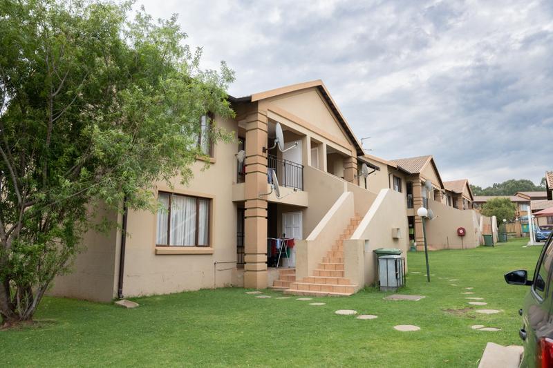 2 Bedroom Property for Sale in Meredale Gauteng