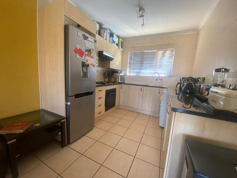 2 Bedroom Property for Sale in Meredale Gauteng