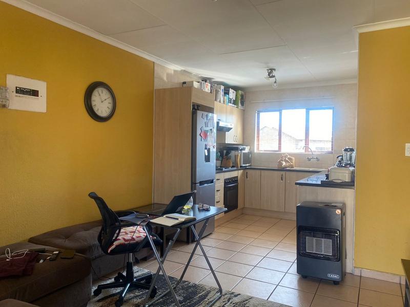 2 Bedroom Property for Sale in Meredale Gauteng