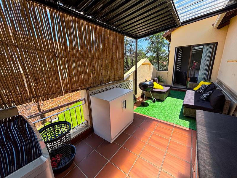 2 Bedroom Property for Sale in Mondeor Gauteng