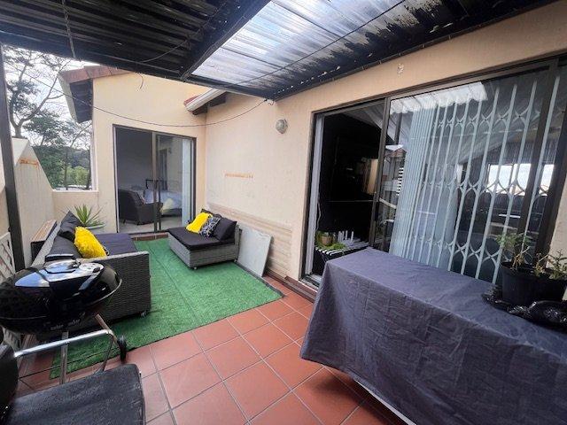 2 Bedroom Property for Sale in Mondeor Gauteng