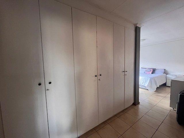 2 Bedroom Property for Sale in Mondeor Gauteng