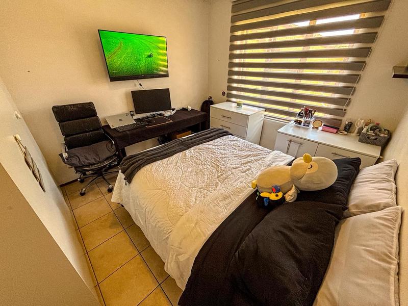 2 Bedroom Property for Sale in Mondeor Gauteng