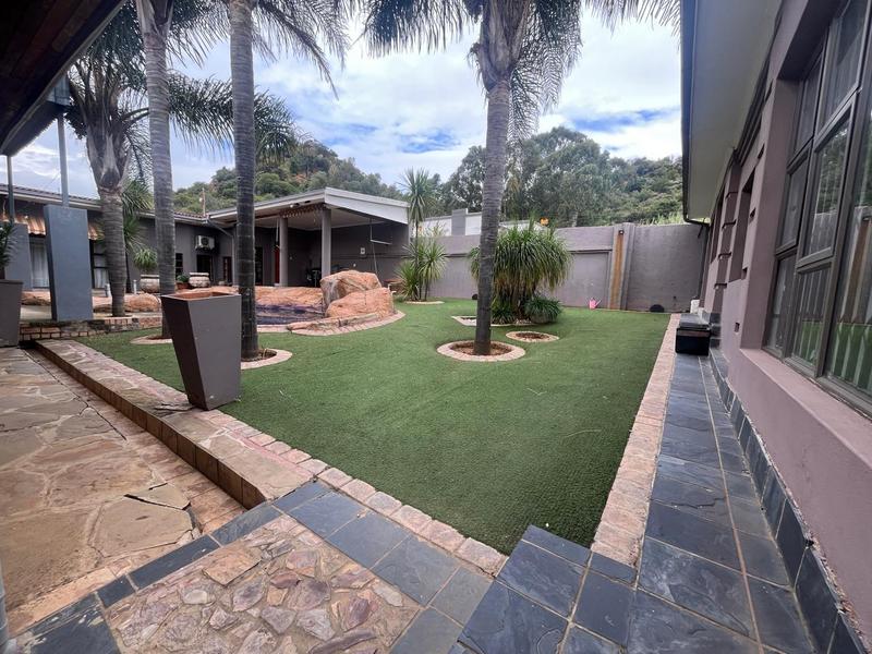 8 Bedroom Property for Sale in Naturena Gauteng