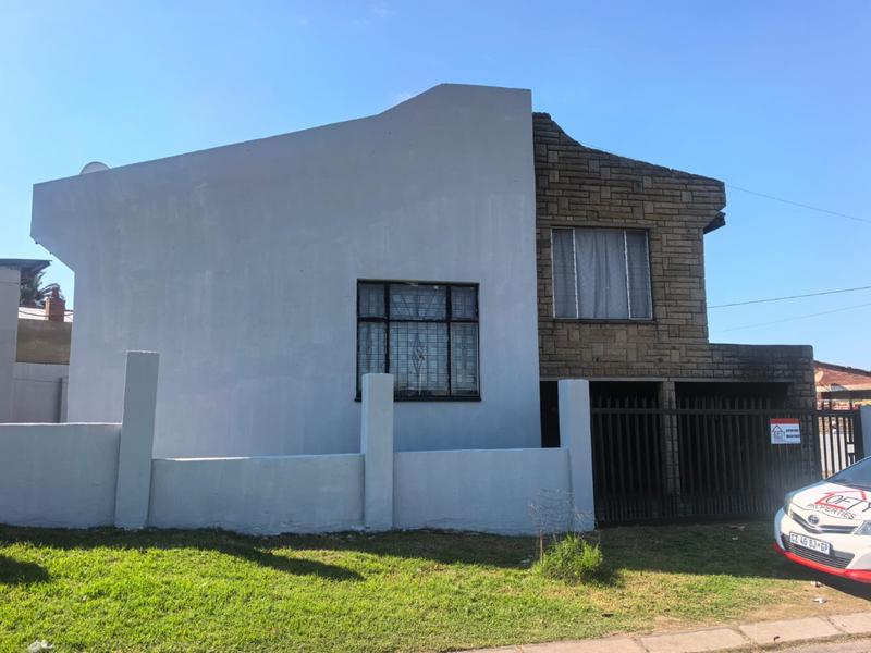 6 Bedroom Property for Sale in Orlando Gauteng