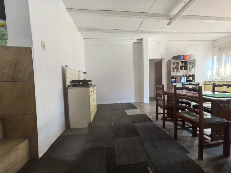 6 Bedroom Property for Sale in Orlando Gauteng