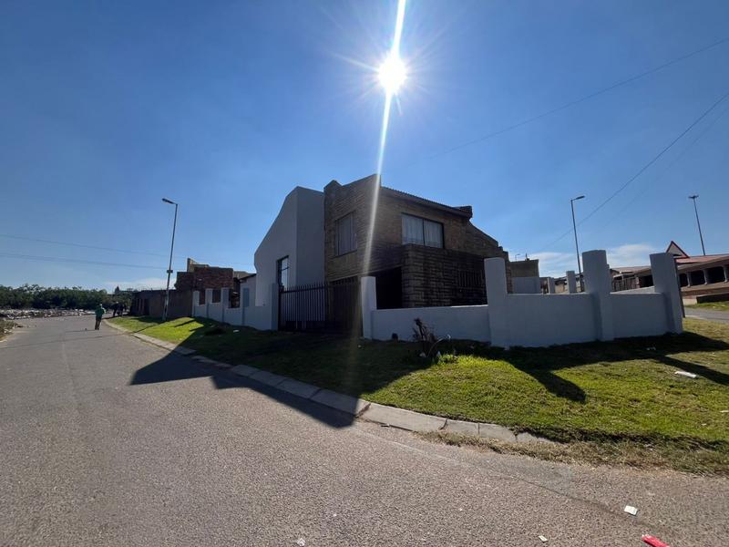 6 Bedroom Property for Sale in Orlando Gauteng
