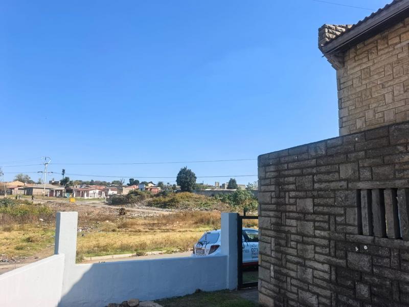 6 Bedroom Property for Sale in Orlando Gauteng