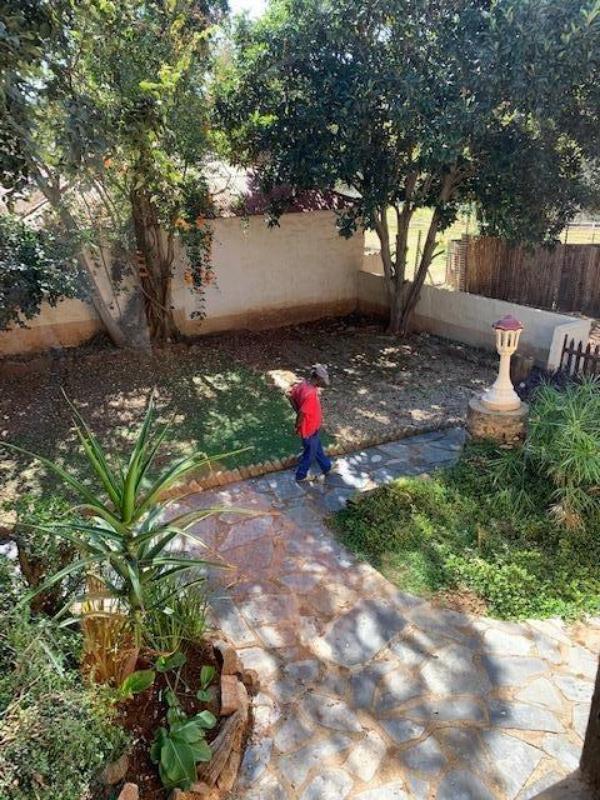 To Let 2 Bedroom Property for Rent in Lanseria Gauteng