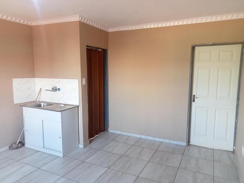 To Let 1 Bedroom Property for Rent in Protea Glen Gauteng