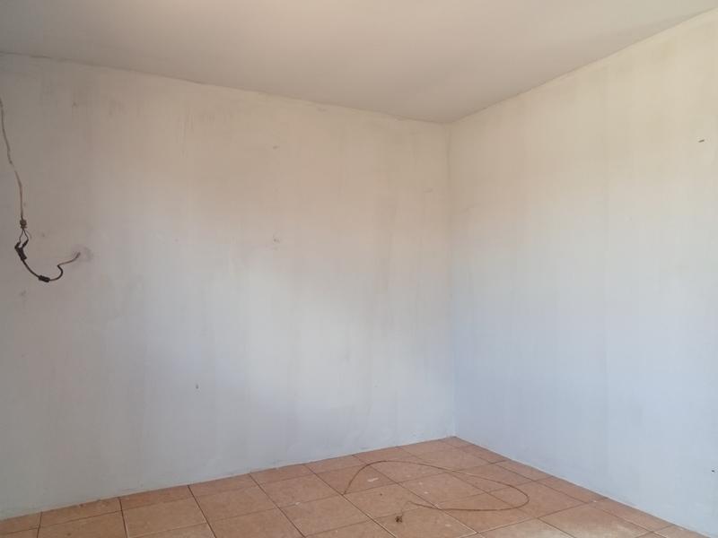 1 Bedroom Property for Sale in Lufhereng Gauteng