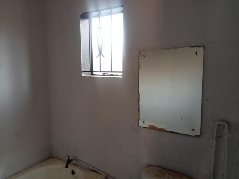 1 Bedroom Property for Sale in Lufhereng Gauteng