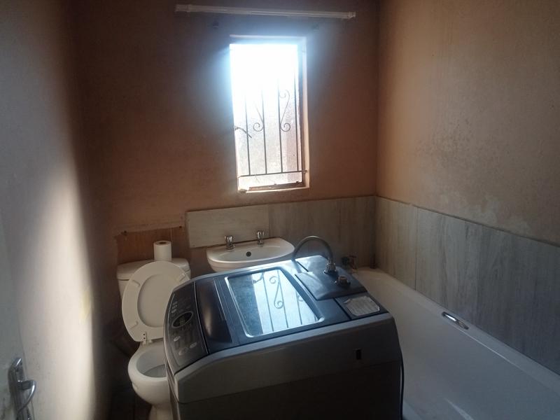 9 Bedroom Property for Sale in Protea Glen Gauteng